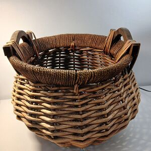 Vintage Nantucket Style Large Wicker Woven Basket Round Cane Wood Handle Coastal